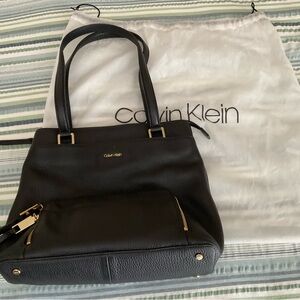 Calvin Klein Black Pebble Leather Shoulder Bag EXCELLENT Condition